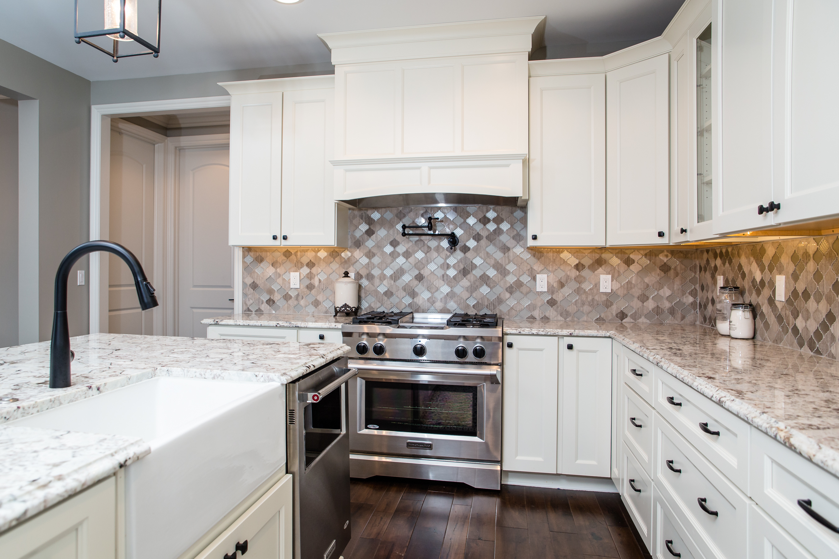 Woodline Building Company Project: Two-Story Craftsman Kitchen Island