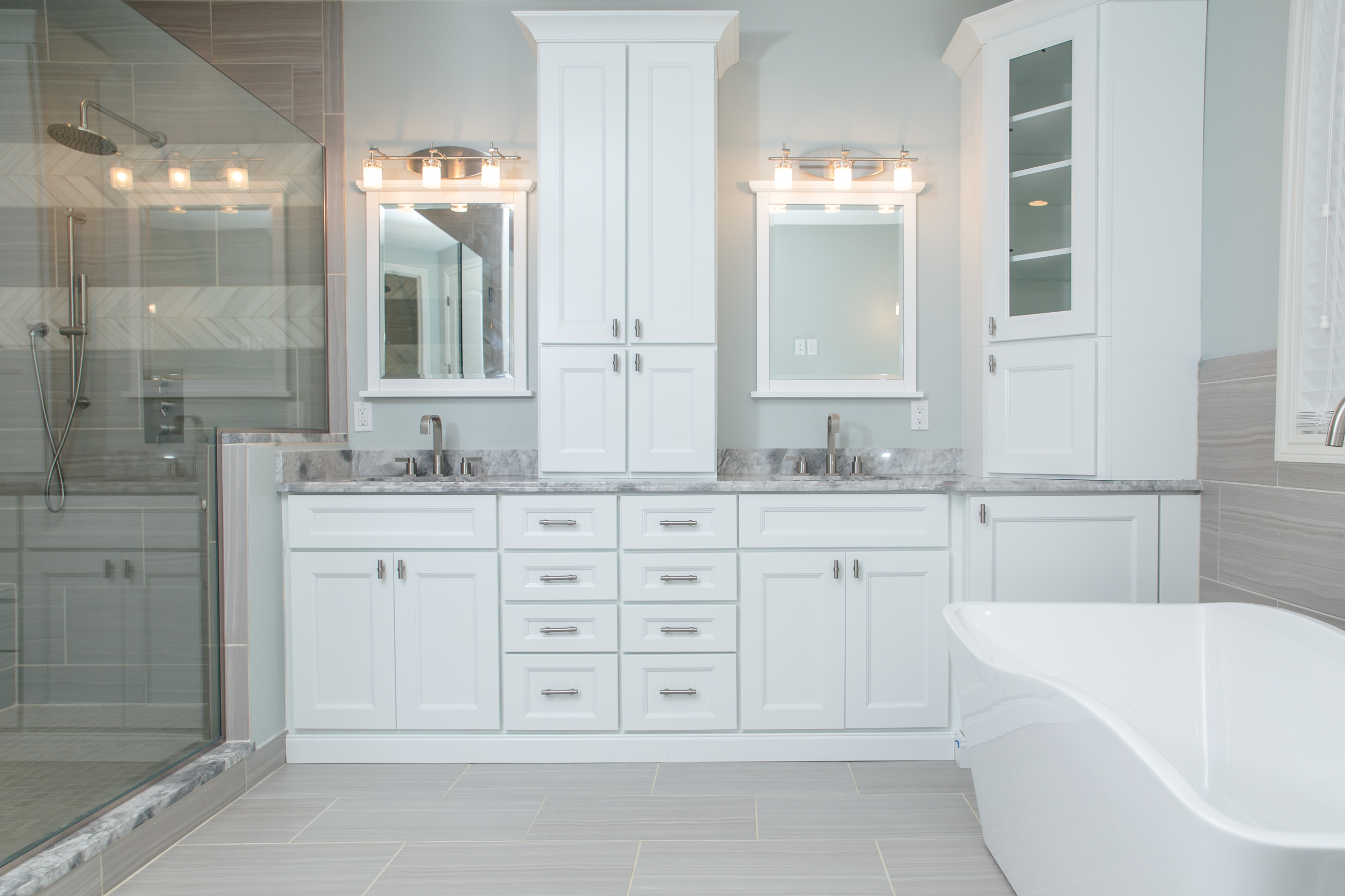 Woodline Building Company Project: Two-Story Craftsman Master Bathroom