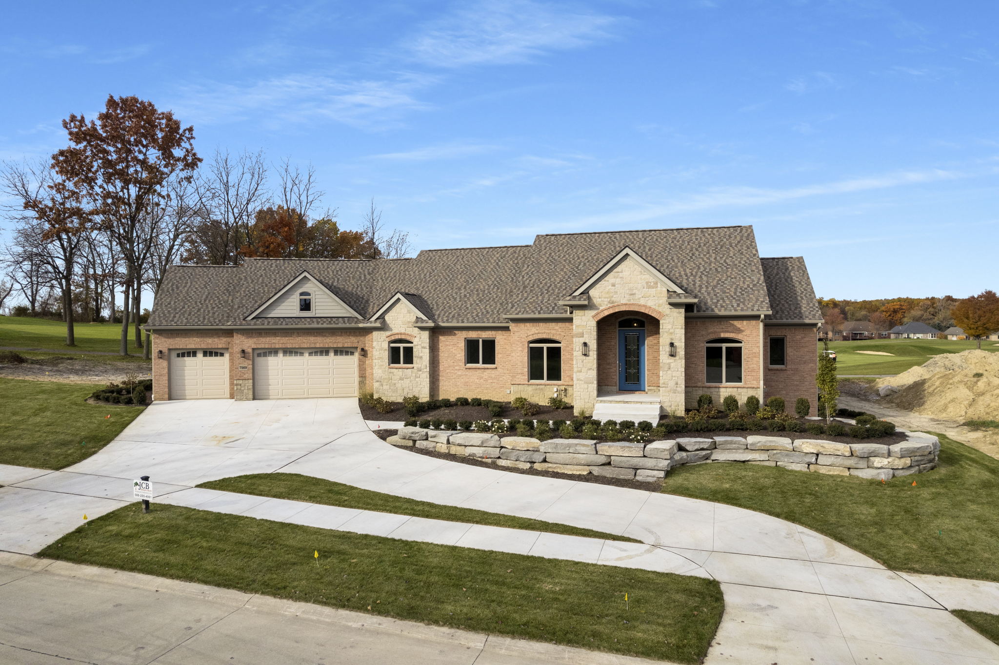 Woodline Building Company: Brick Ranch
