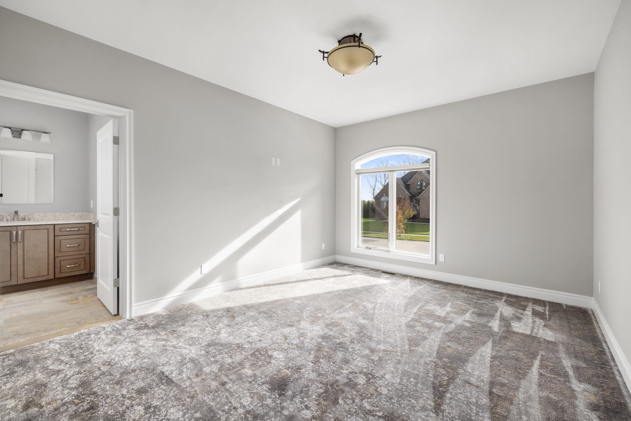Woodline Building Company Project: Brick Ranch Interior Bedroom