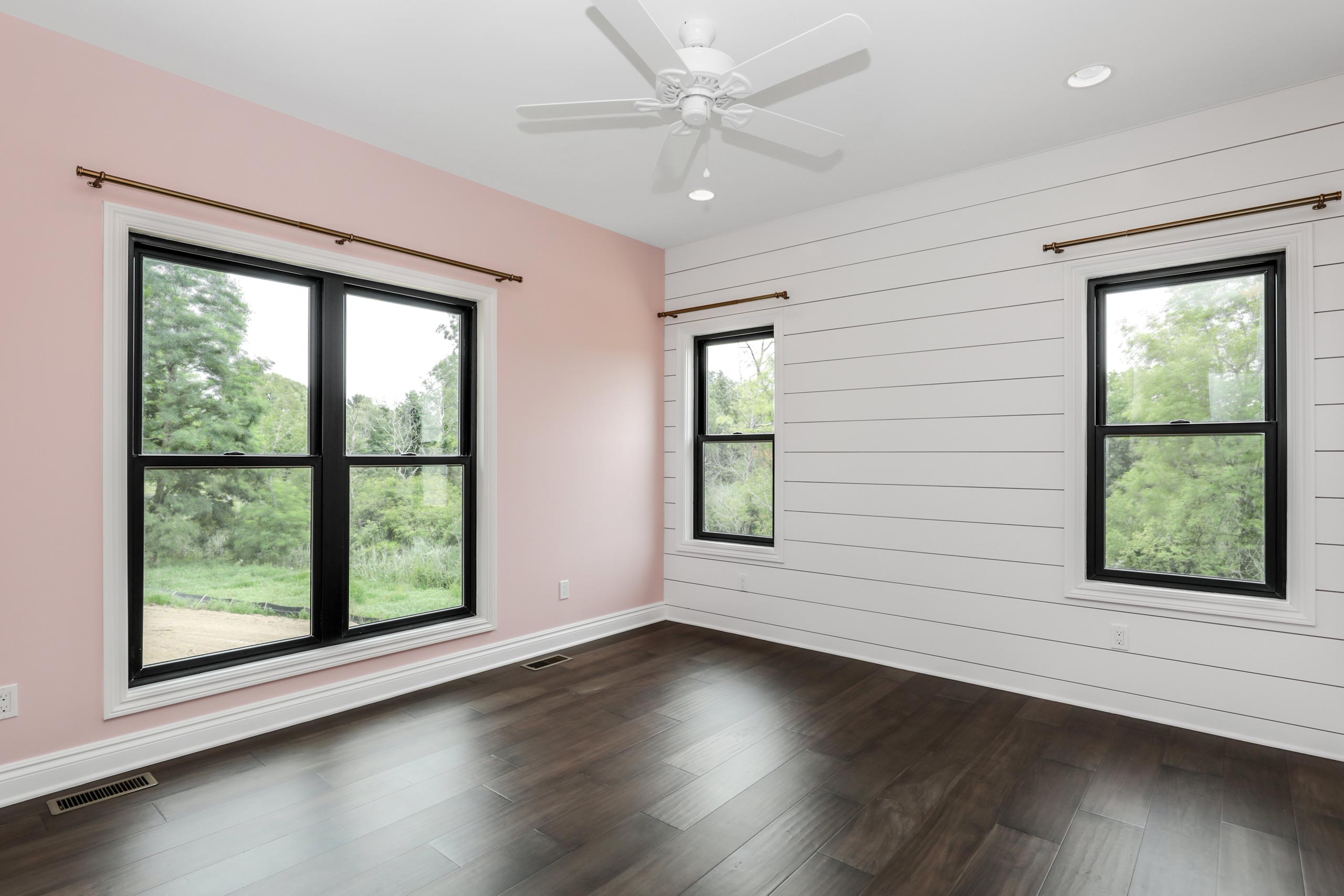 Woodline Building Company Project: Contemporary Farmhouse Interior Bedroom