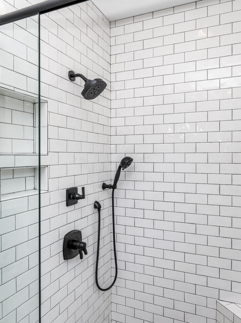 Woodline Building Company Project: Contemporary Farmhouse Interior Master Bath Shower
