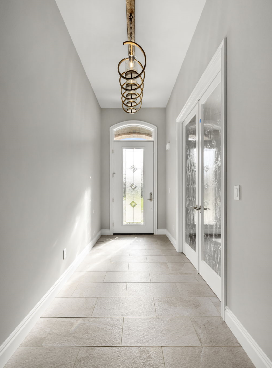 Woodline Building Company Project: Brick Ranch Entry