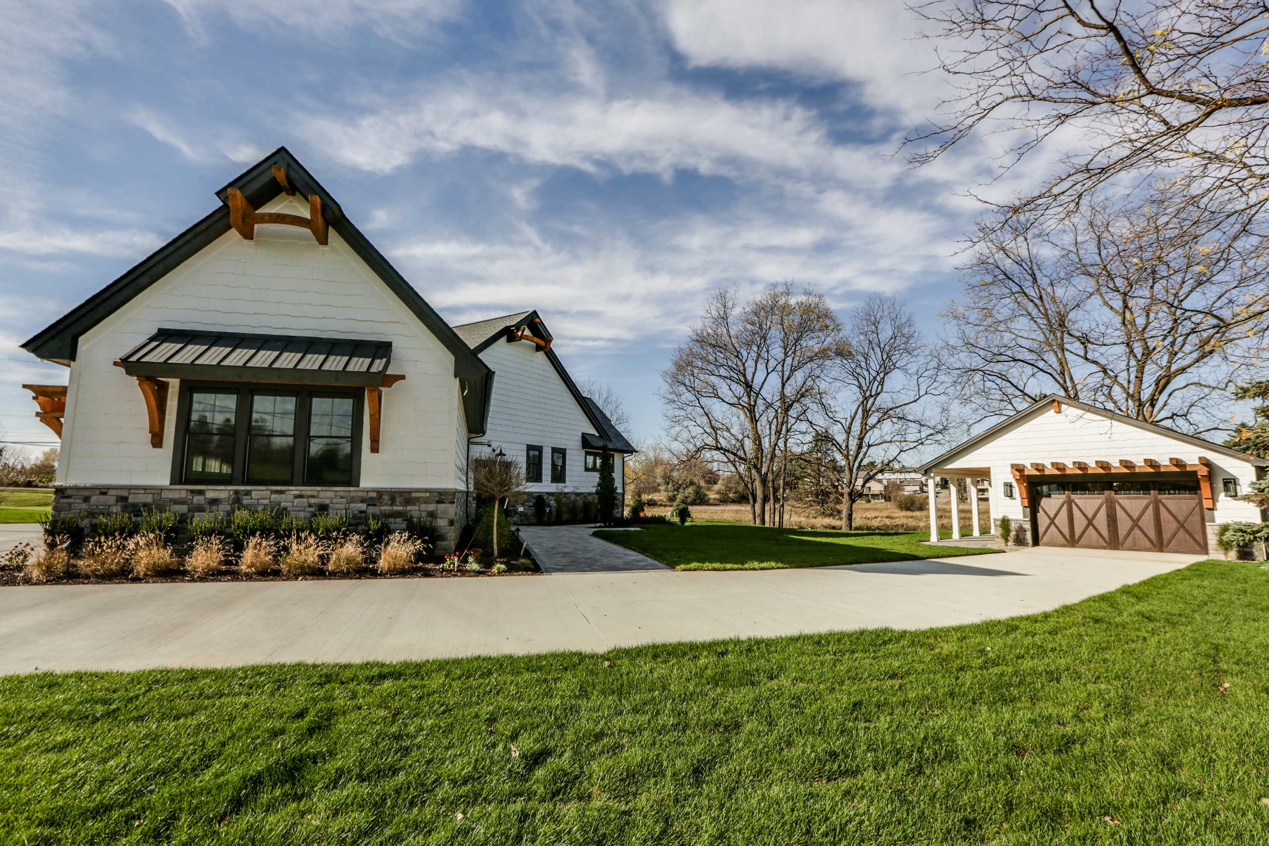Woodline Building Company Golfers Haven Side Elevation With Garage Daylight